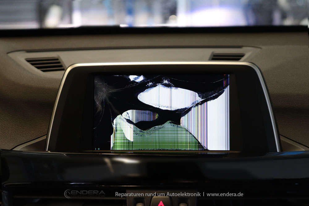 Navigation Displayfehler Reparatur BMW F45